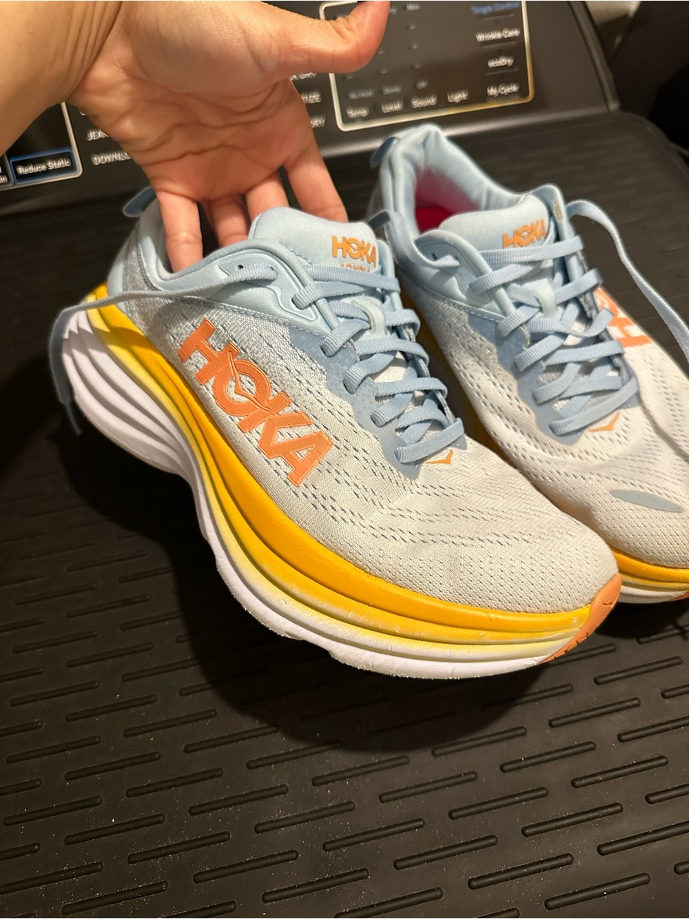 Hoka Bondi 8